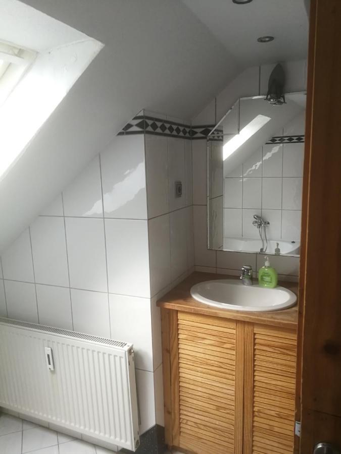 Fachwerk Sg Apartment Solingen Luaran gambar